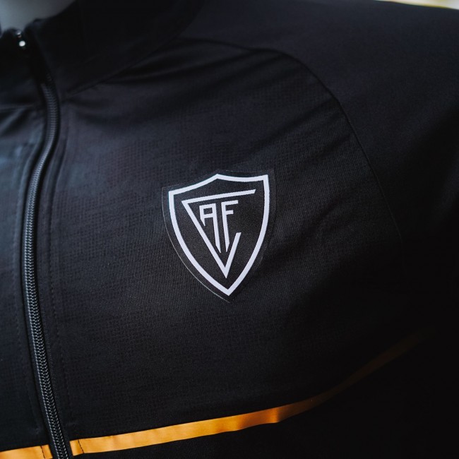 CASACO FATO TREINO PRETO E DOURADO